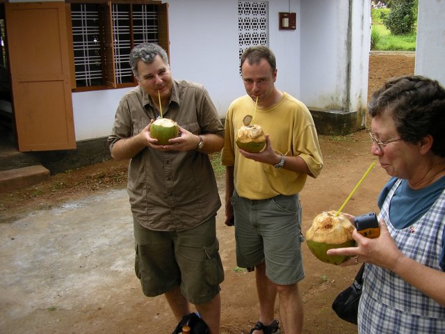 2004_India_Tour_Mark_Ian_Arlene